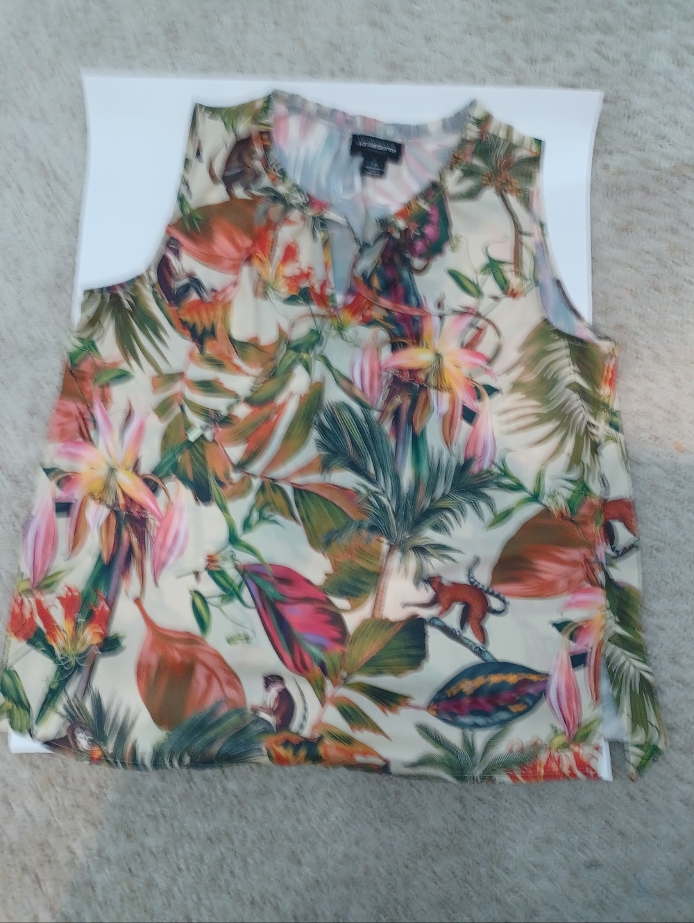 Tropical Print Sleeveless Blouse - Multicolor - Picture 2 of 2